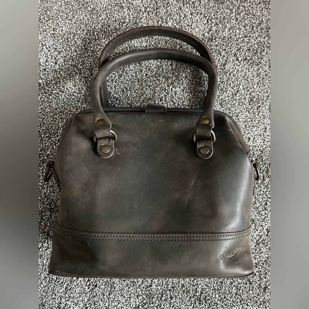 Love 41 Gladstone Bag